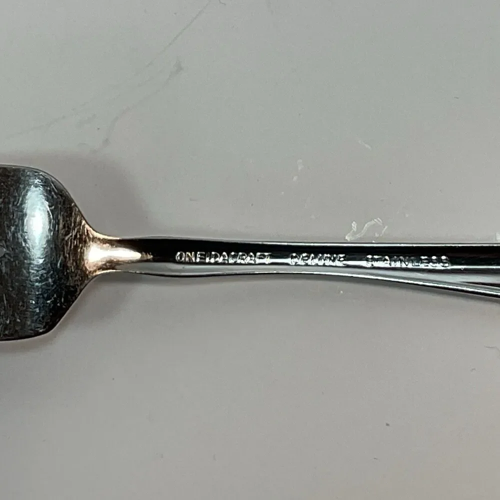 4 OneidaCraft Deluxe SHASTA Stainless Steel Salad or Dessert Fork Flatware 6.25”